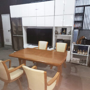 ダイニングテーブル